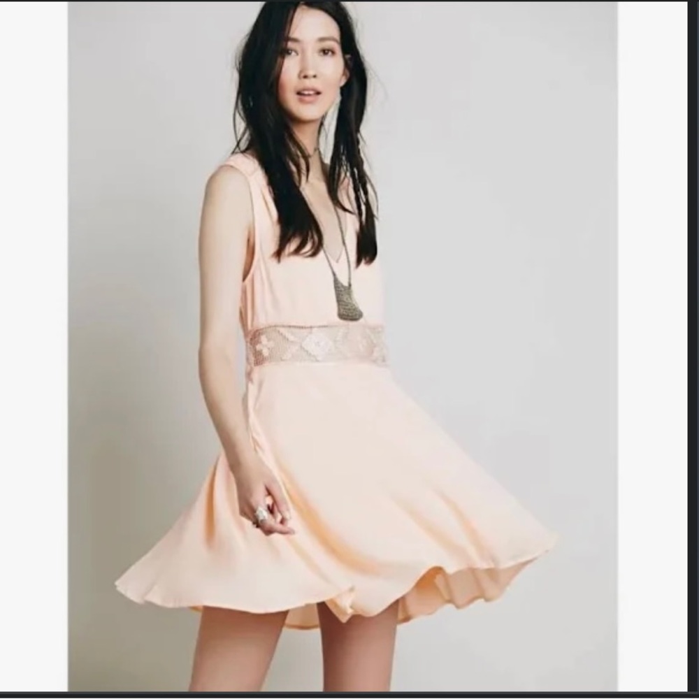 FREE PEOPLE Peach fairycore🍑 V-Neck Mini Dress with Lace Cut Out